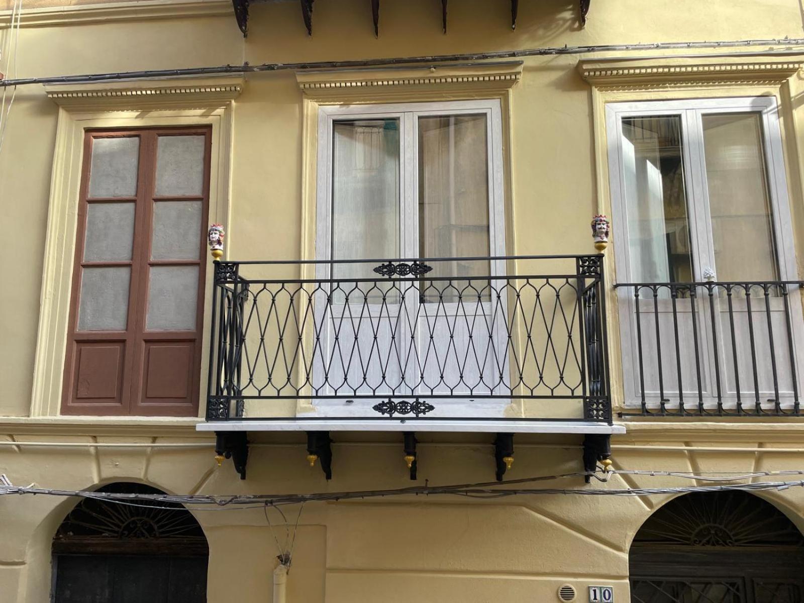 Casa Vacanze Donna Mariacarme' 巴勒莫 外观 照片